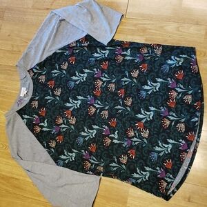 LulaRoe Randy raglan printed baseball tee 2XL